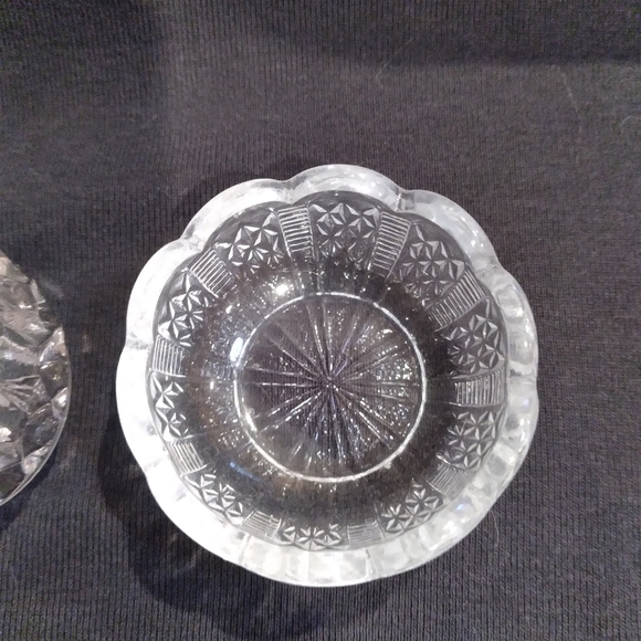 Sunk Honeycomb and unknown salt cellars - Picture 4 of 10